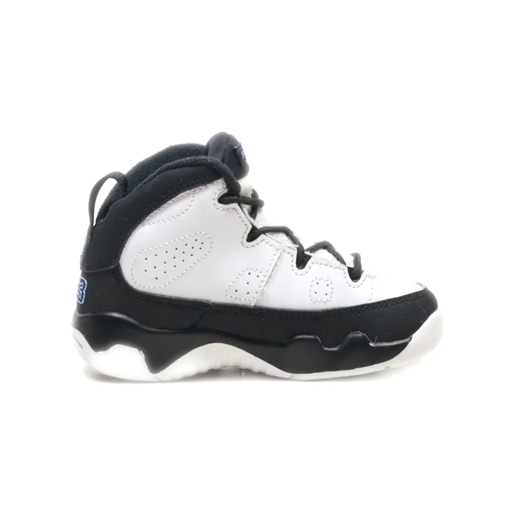 Air Jordan Sneakers Leather White Colour For Kids